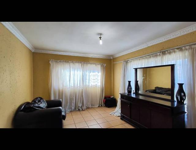 3 BEDROOM HOUSE FOR SALE IN ELSPARK